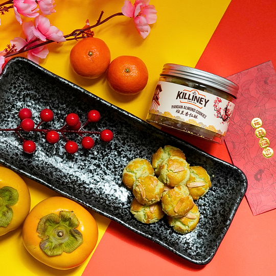 Killiney Auspicious Duo Bundle (Coffee Pineapple Tarts + Pandan Almond Cookies)